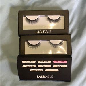 False eyelash
